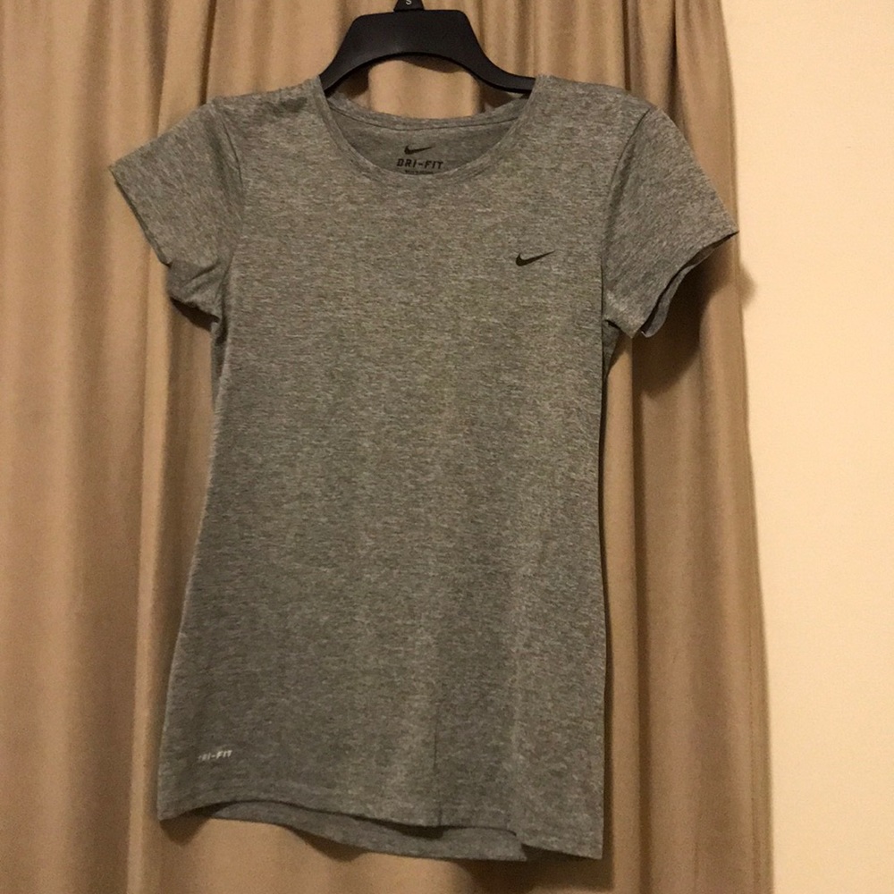 Nike dryfit workout shirt